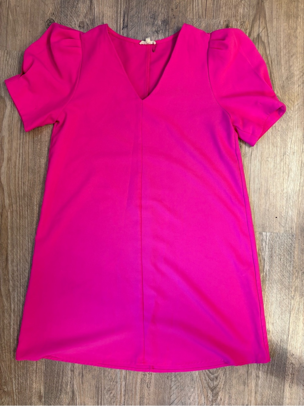 JODIFL Hot Pink V-Neck Puff Sleeve Shift Dress